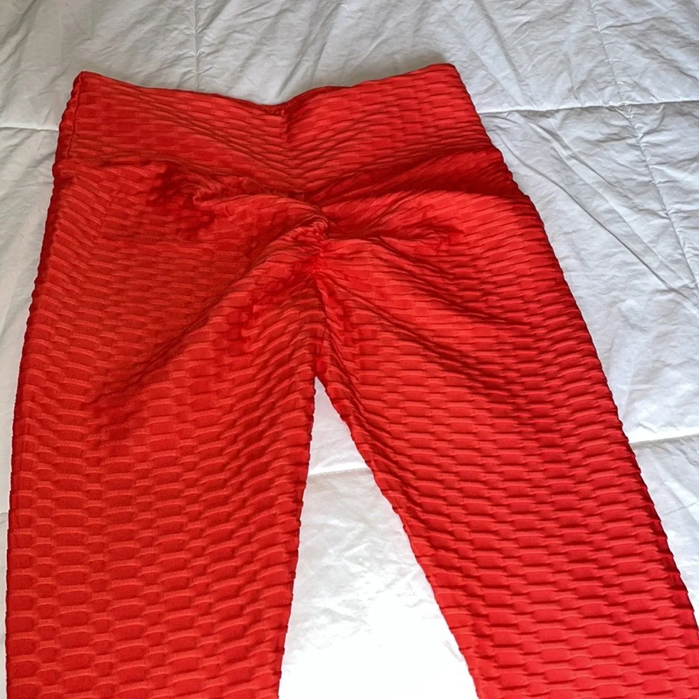Red patterned legging - Picture 2 of 3